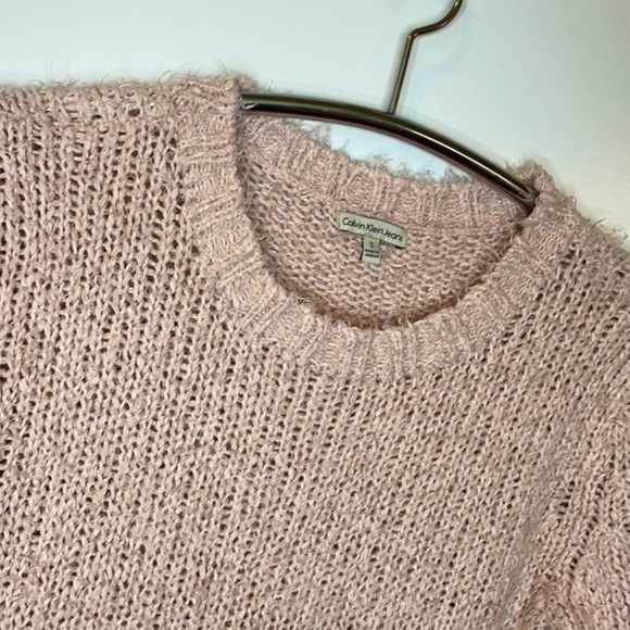 CALVIN KLEIN | Women’s Light Pink Chunky Knit CALVIN KLEIN Sweater Size Small - Picture 6 of 8